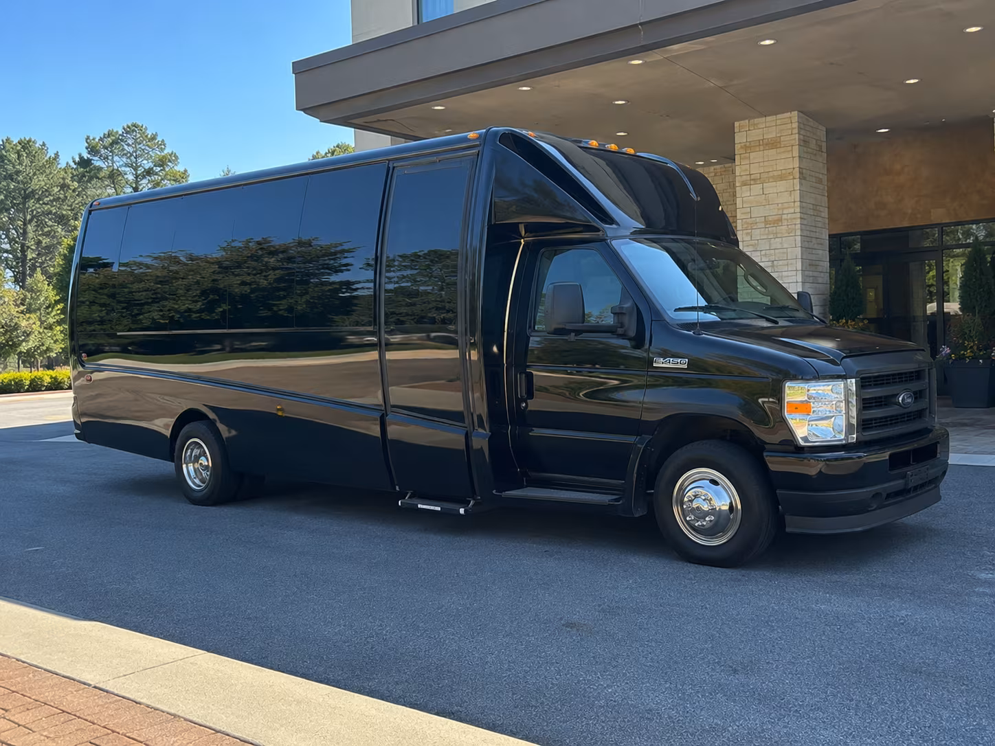 field trip buses to the palm beach zoo and south florida science center